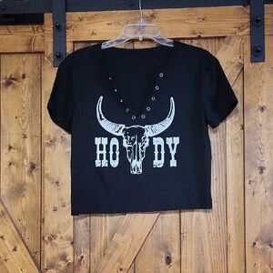 Black HOwdy NoGraphic Crop Top Pit To Pit 19,length 19